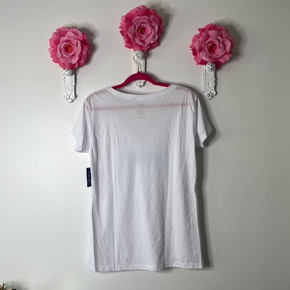 HUK Women’s Script V Neck Top in White, Size XL. - Picture 8 of 8